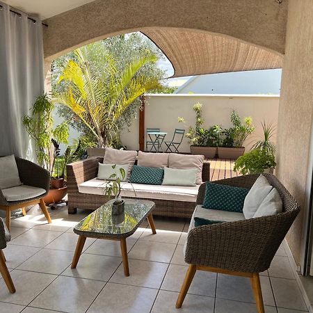 Villa Etang Sale Les Bains Avec Piscine Privee מראה חיצוני תמונה