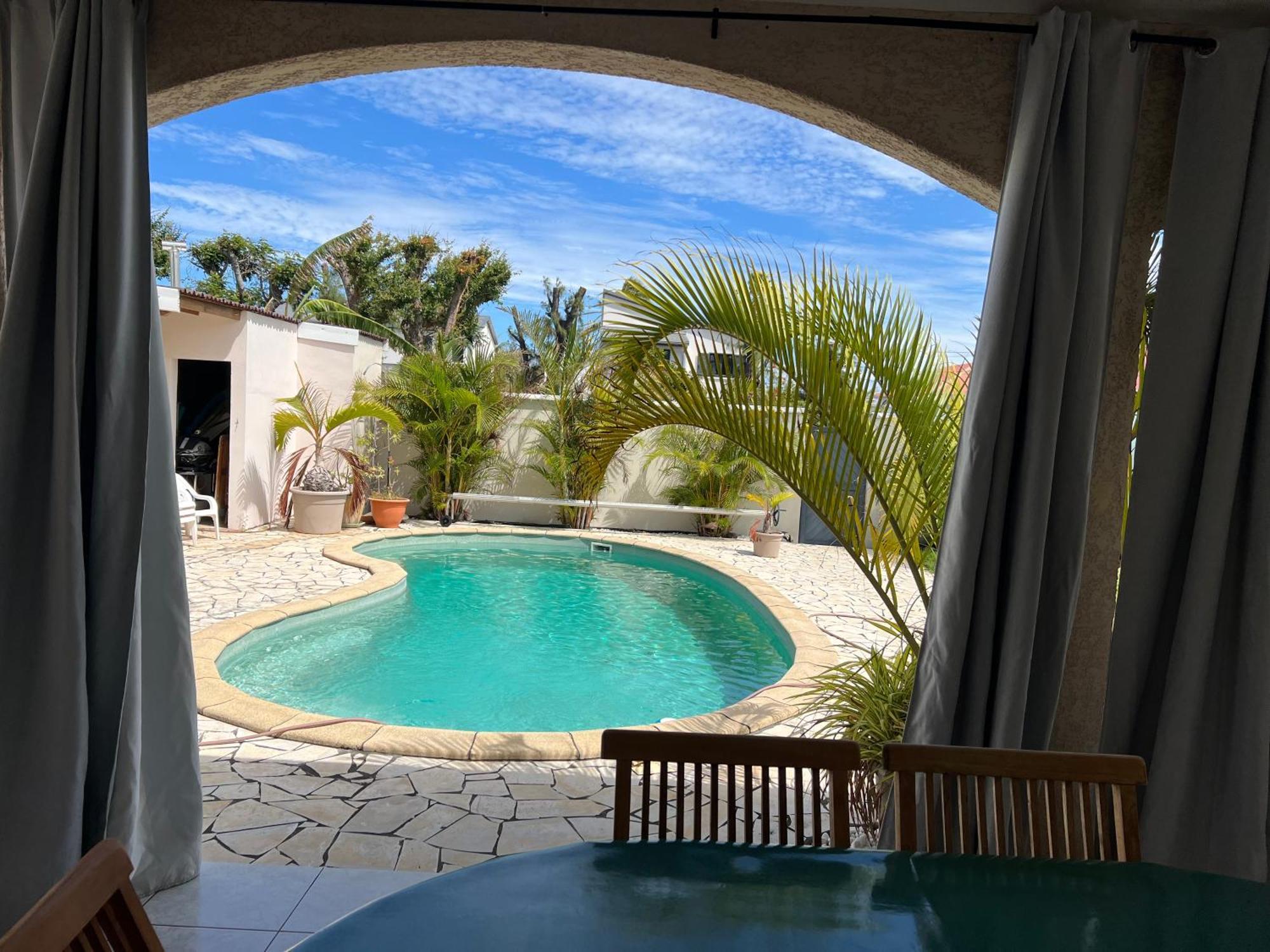 Villa Etang Sale Les Bains Avec Piscine Privee מראה חיצוני תמונה