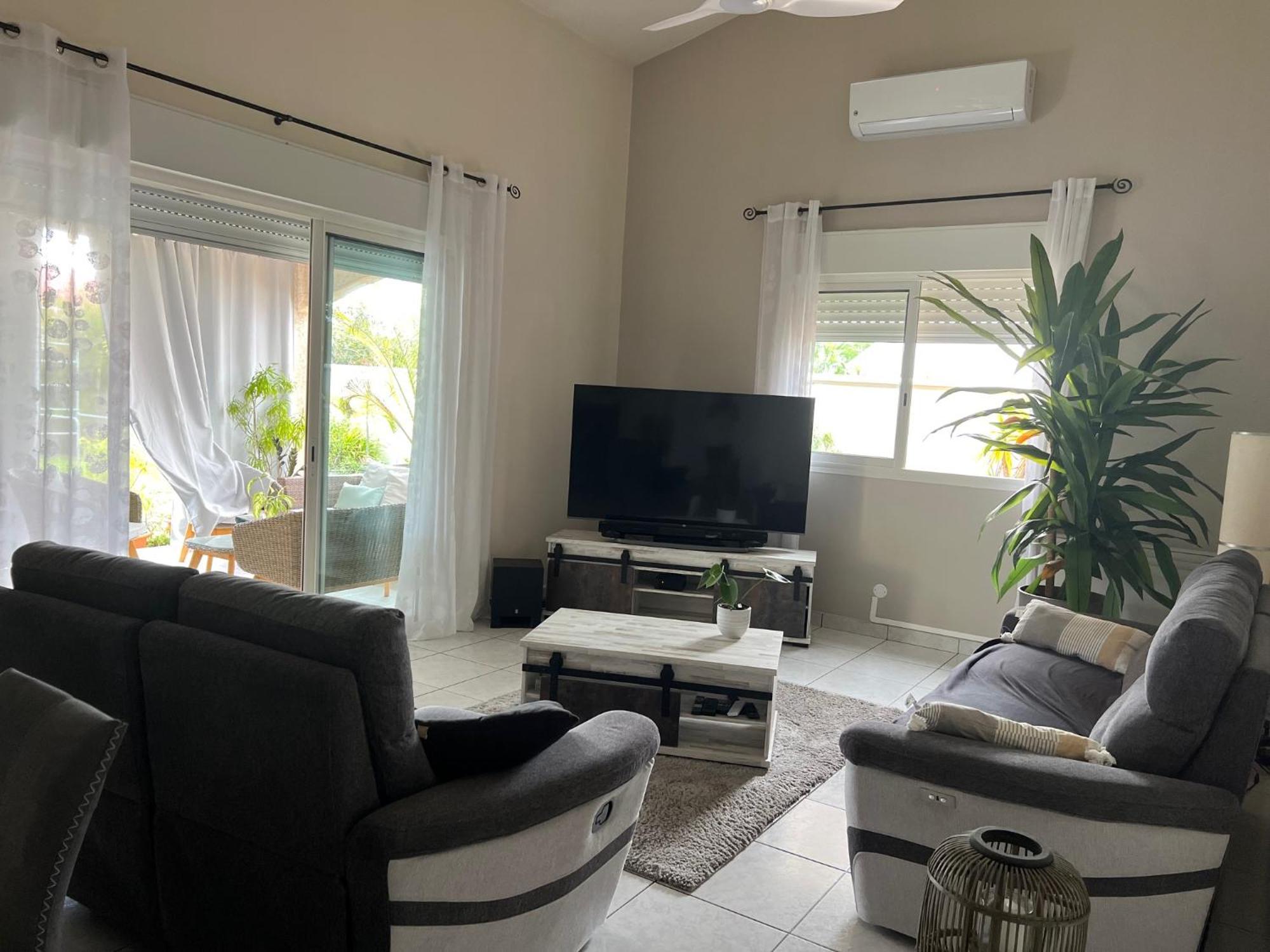 Villa Etang Sale Les Bains Avec Piscine Privee מראה חיצוני תמונה